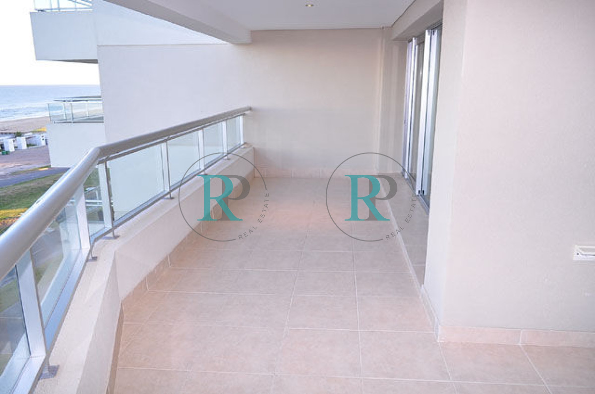 Apartamento ID.2319 - torre lobos , estratégica ubicación en primera fila