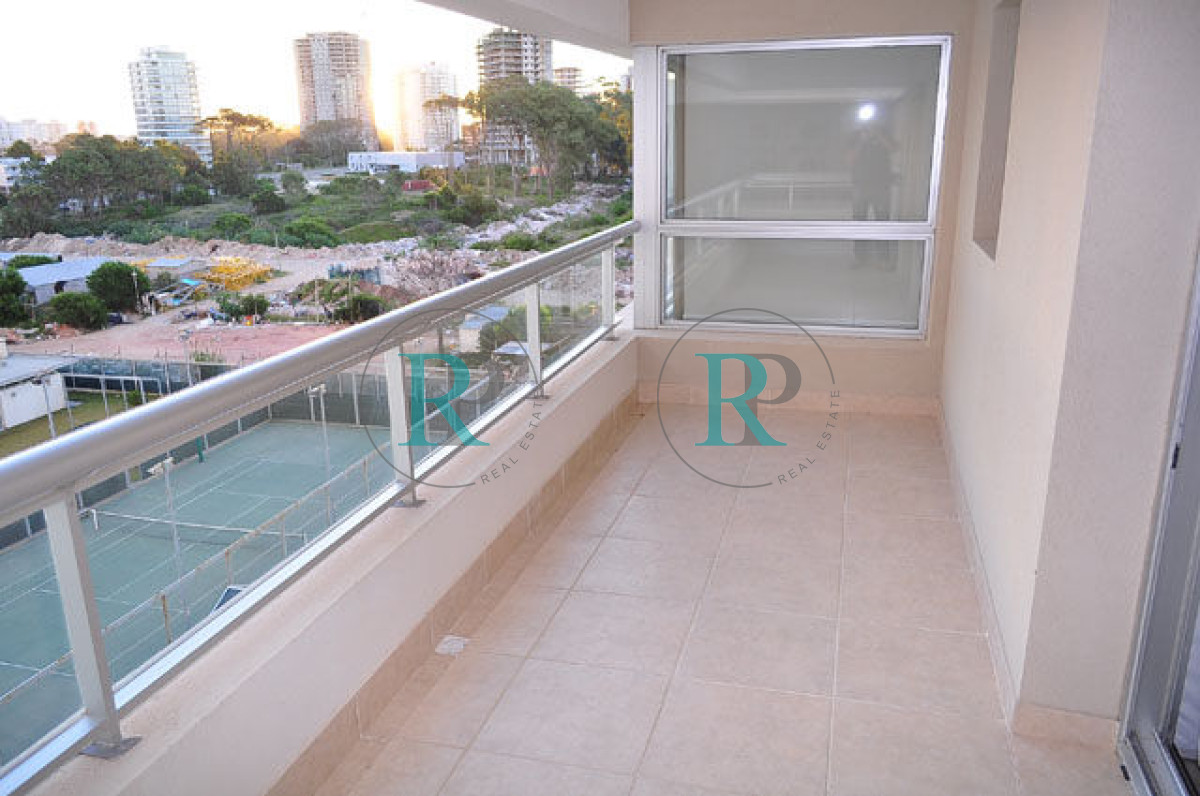 Apartamento ID.2319 - torre lobos , estratégica ubicación en primera fila
