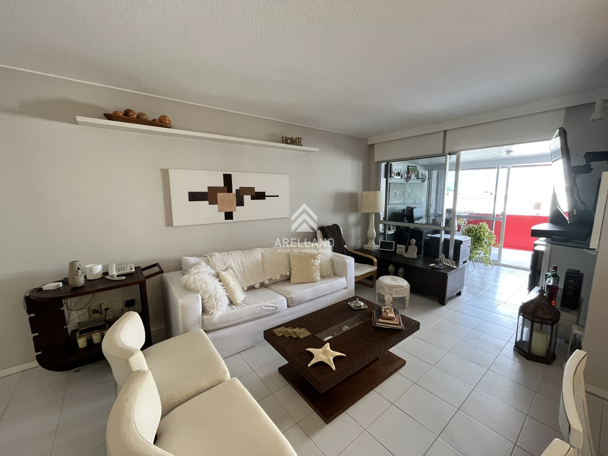 Apartamento ID.5080 - Venta apartamento 2 dormitorios Brava 