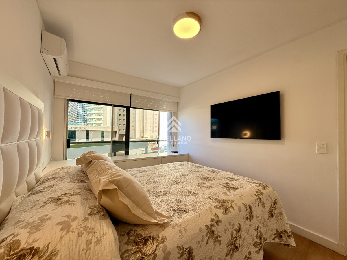 Apartamento ID.6284 - Venta apartamento 3 dormitorios y dependencia de servicio 