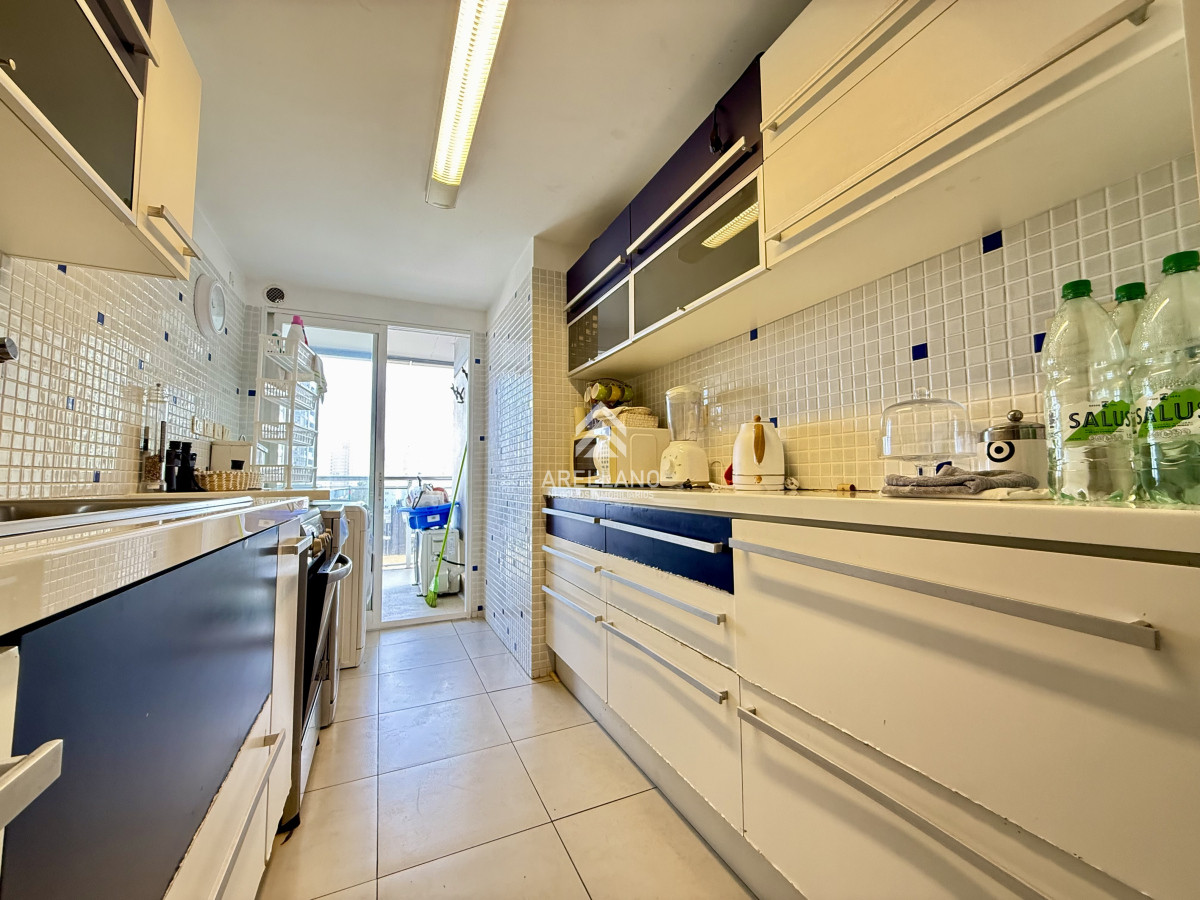 Apartamento ID.5176 - Apartamento en venta – Torre Manhattan, Punta del Este