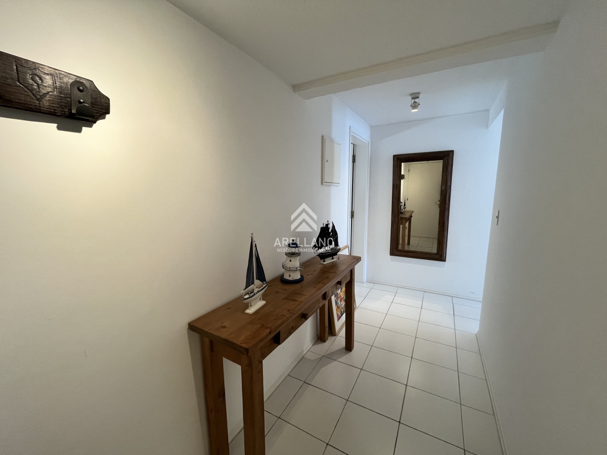 Apartamento ID.4084 - Venta apartamento 2 dormitorios y dependencia Playa Brava 