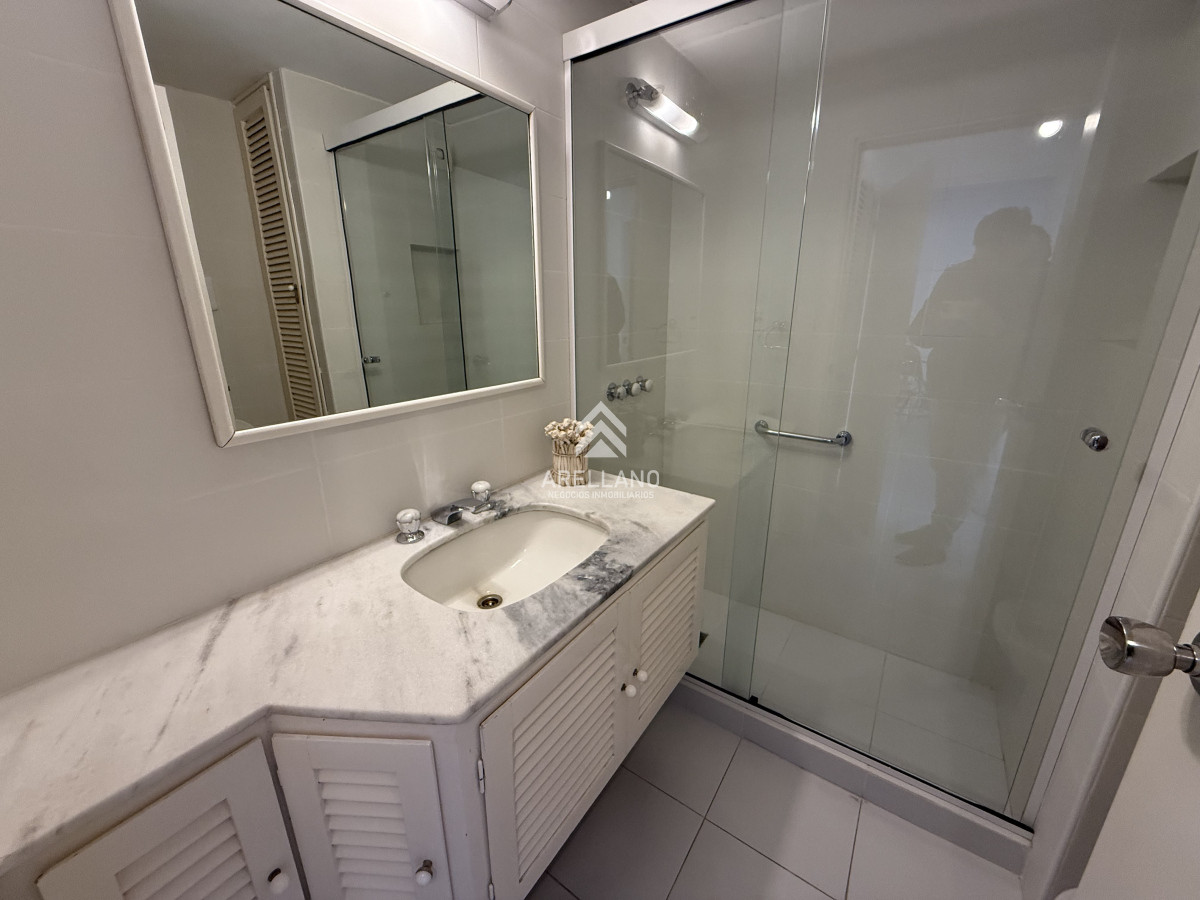 Apartamento ID.4960 - 2 dormitorios y servicio vista al mar APARTAMENTO EN LA BRAVA