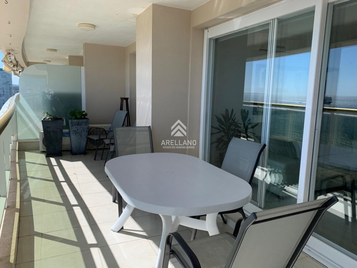 Apartamento ID.3863 - Venta apartamento 3 dormitorios Playa Mansa 
