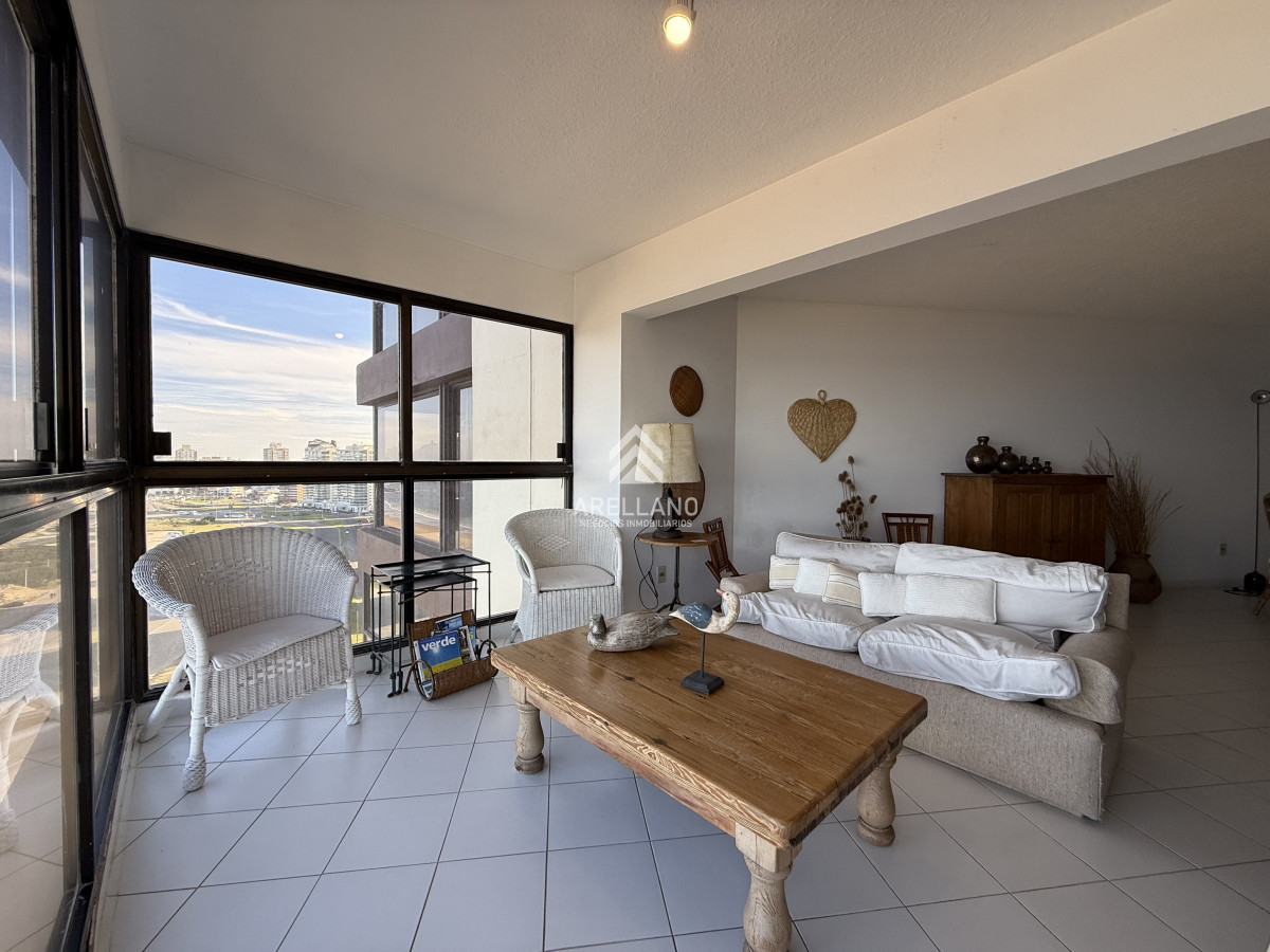 Apartamento ID.4960 - 2 dormitorios y servicio vista al mar APARTAMENTO EN LA BRAVA