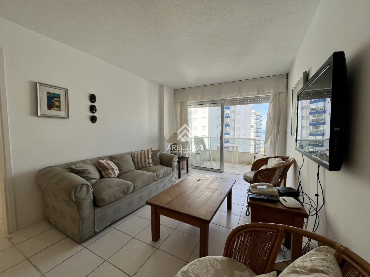 Apartamento ID.4084 - Venta apartamento 2 dormitorios y dependencia Playa Brava 