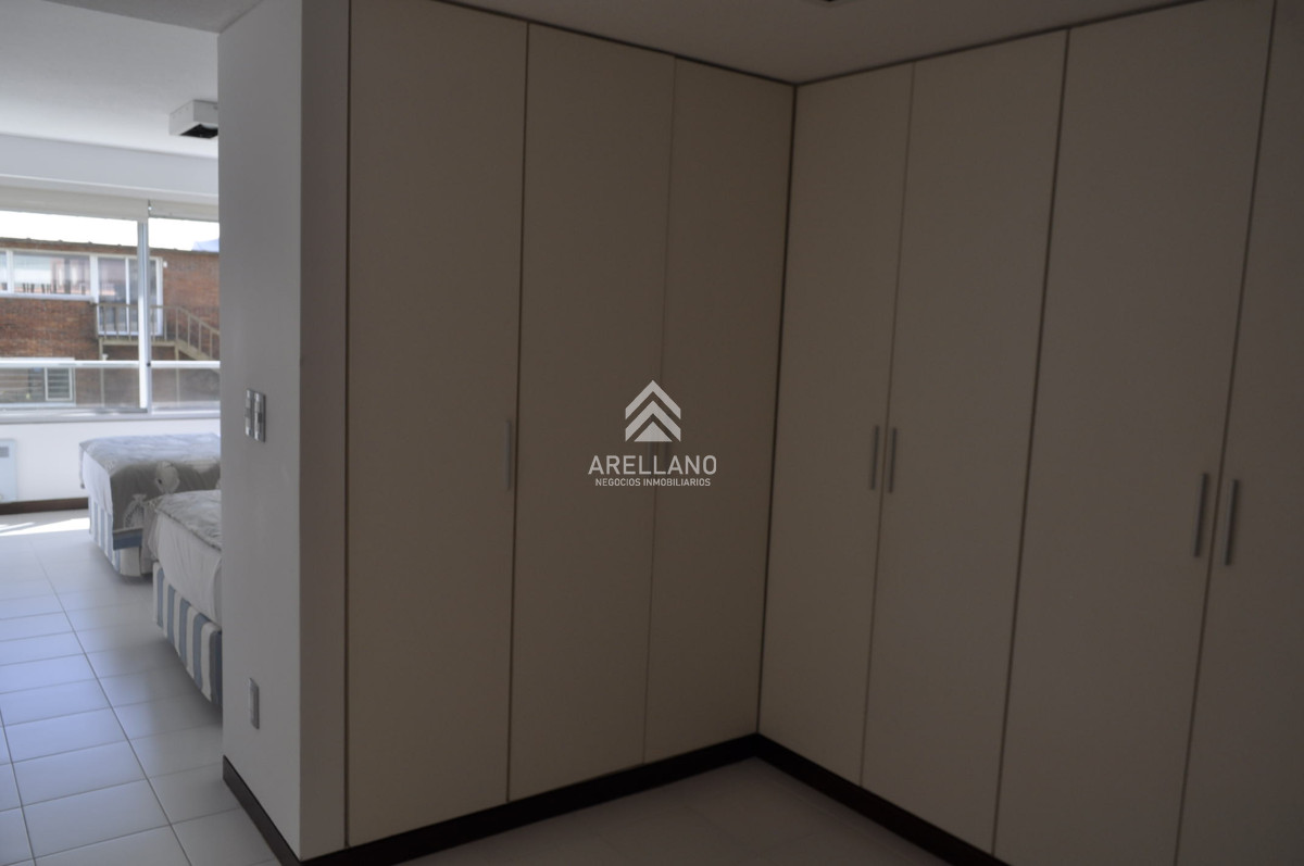 Apartamento ID.1942 - Venta apartamento 3 dormitorios 