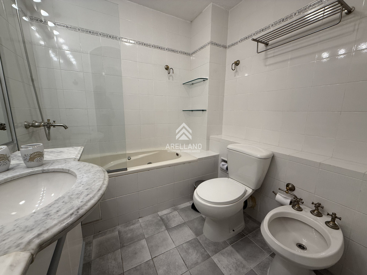 Apartamento ID.5562 - Alquiler Temporal  Lincoln Center Punta del Este