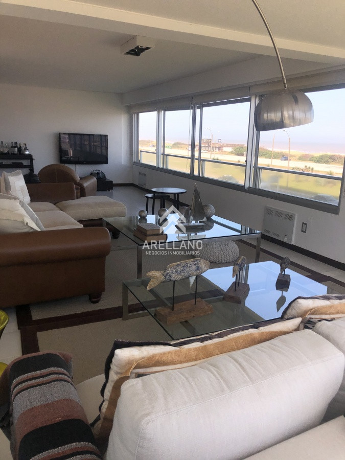 Apartamento ID.1942 - Venta apartamento 3 dormitorios 