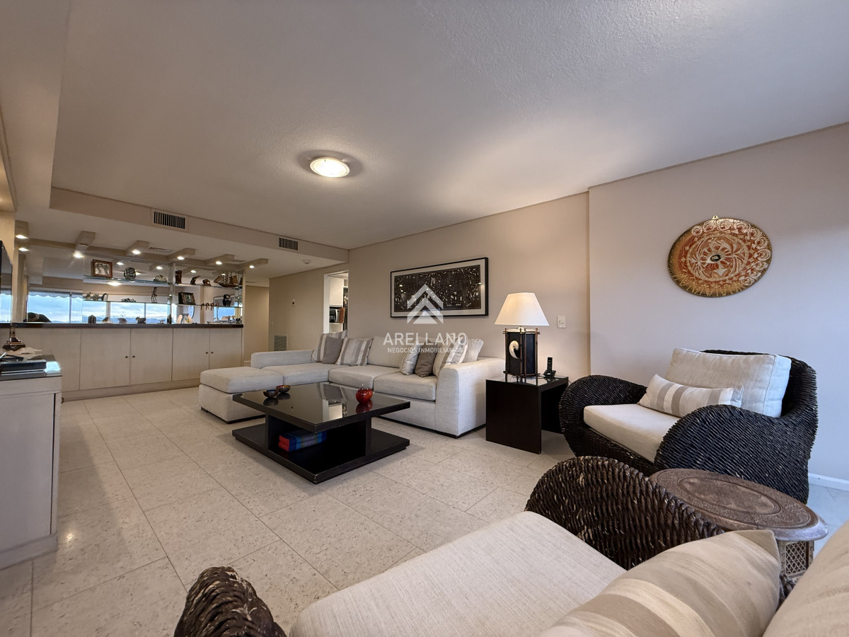 Apartamento ID.5562 - Alquiler Temporal  Lincoln Center Punta del Este