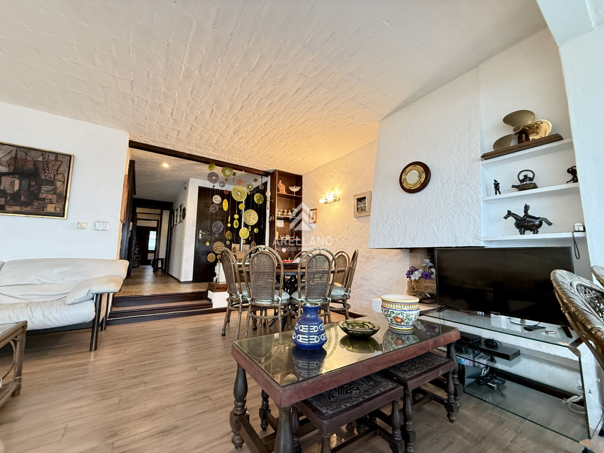 Apartamento ID.5593 - Venta apartamento 3 dormitorios vista total al mar