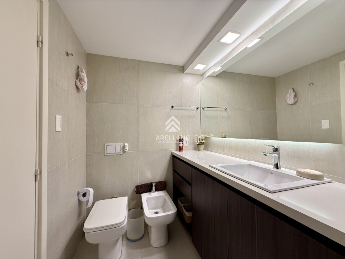 Apartamento ID.6284 - Venta apartamento 3 dormitorios y dependencia de servicio 