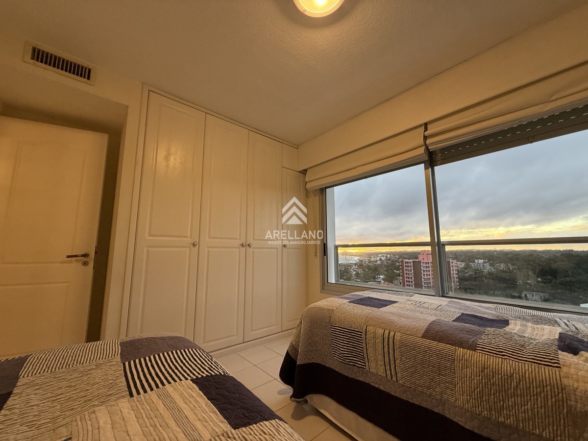 Apartamento ID.5562 - Alquiler Temporal  Lincoln Center Punta del Este