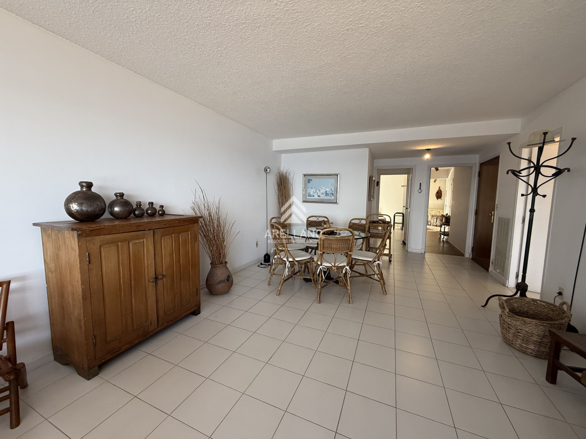 Apartamento ID.4960 - 2 dormitorios y servicio vista al mar APARTAMENTO EN LA BRAVA