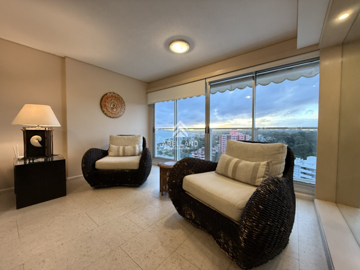 Apartamento ID.5562 - Alquiler Temporal  Lincoln Center Punta del Este