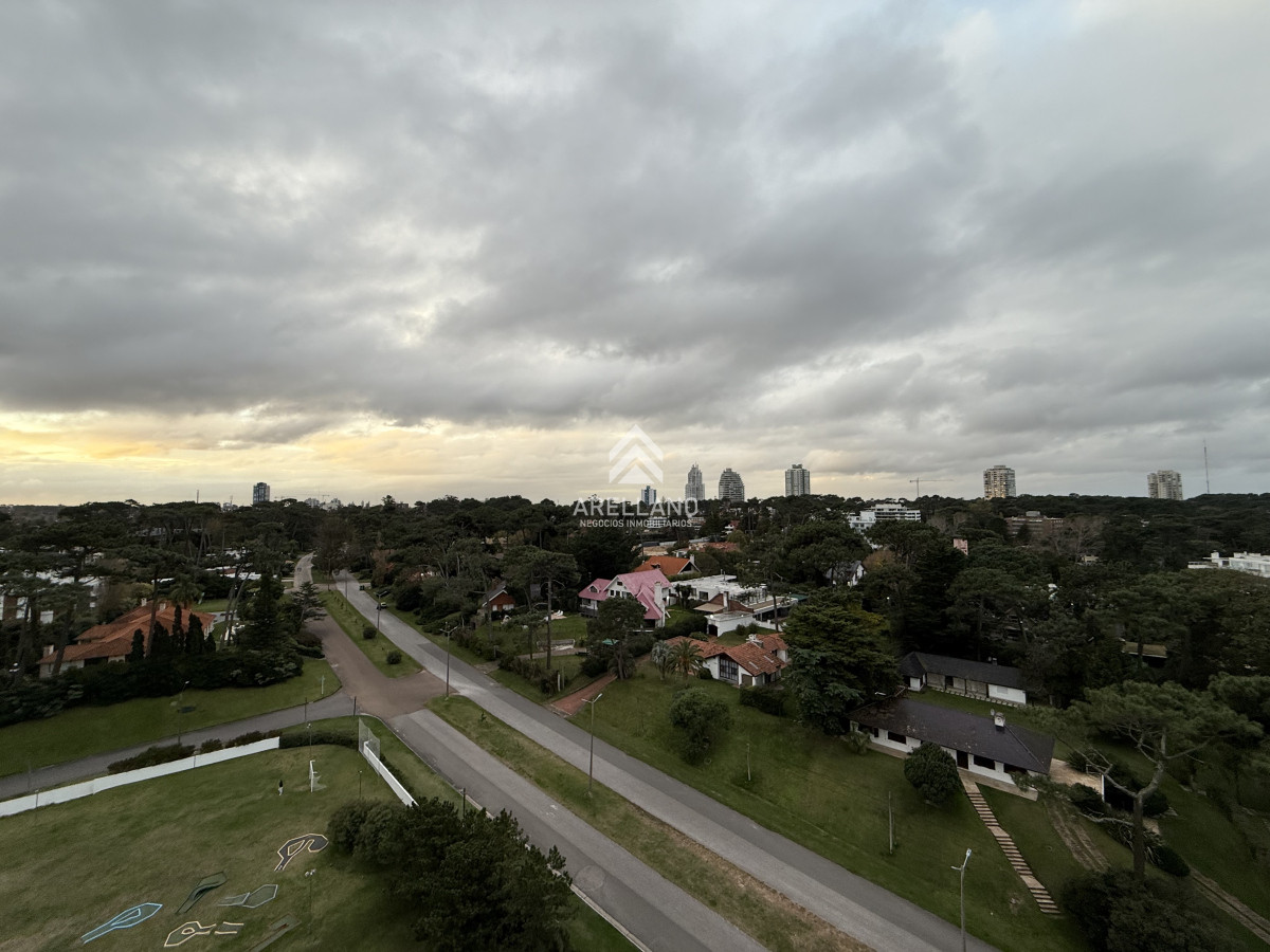Apartamento ID.5562 - Alquiler Temporal  Lincoln Center Punta del Este