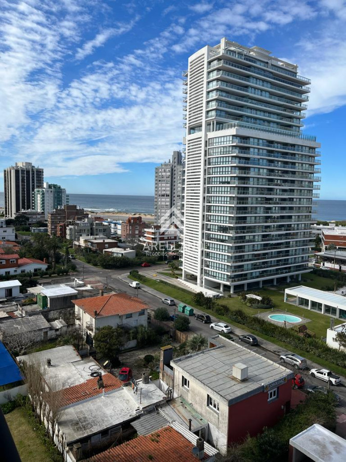 Apartamento ID.5083 - HERMOSO DEPARTAMENTO CON MUY BUENA VISTA 