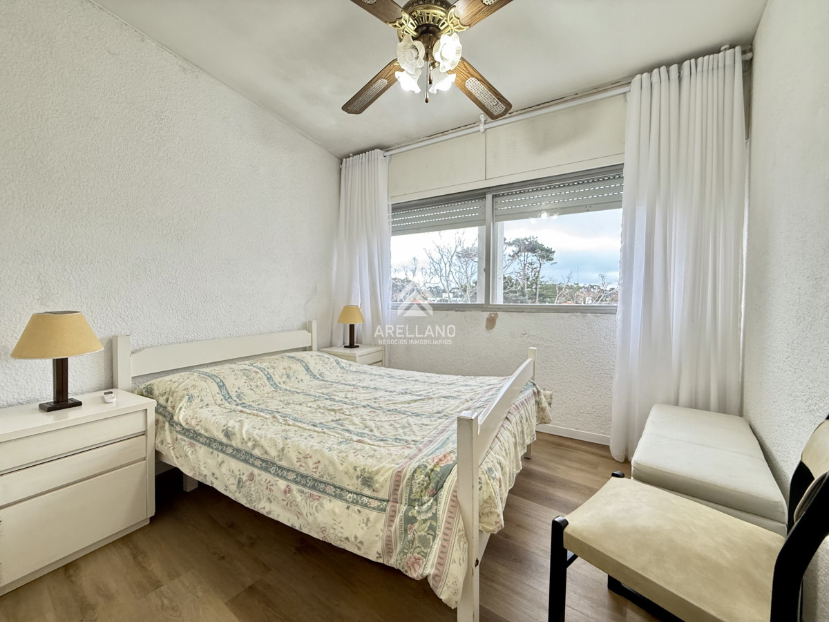 Apartamento ID.5604 - Venta Apartamento en Edificio Mansamar - Primera Línea al Mar