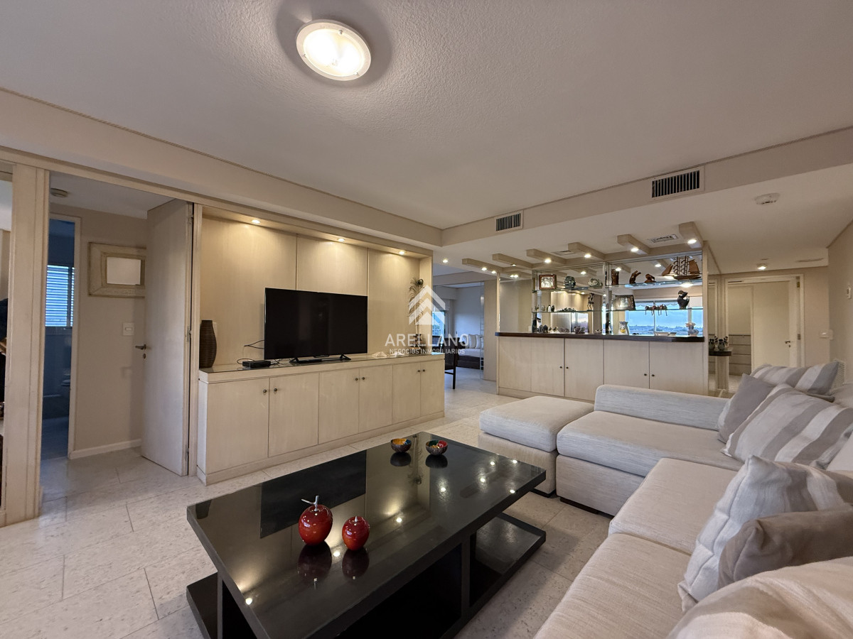 Apartamento ID.5562 - Alquiler Temporal  Lincoln Center Punta del Este