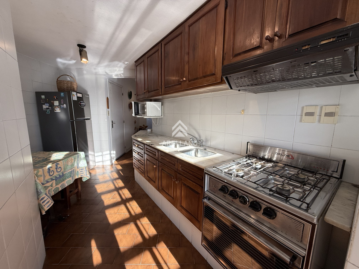 Apartamento ID.4960 - 2 dormitorios y servicio vista al mar APARTAMENTO EN LA BRAVA