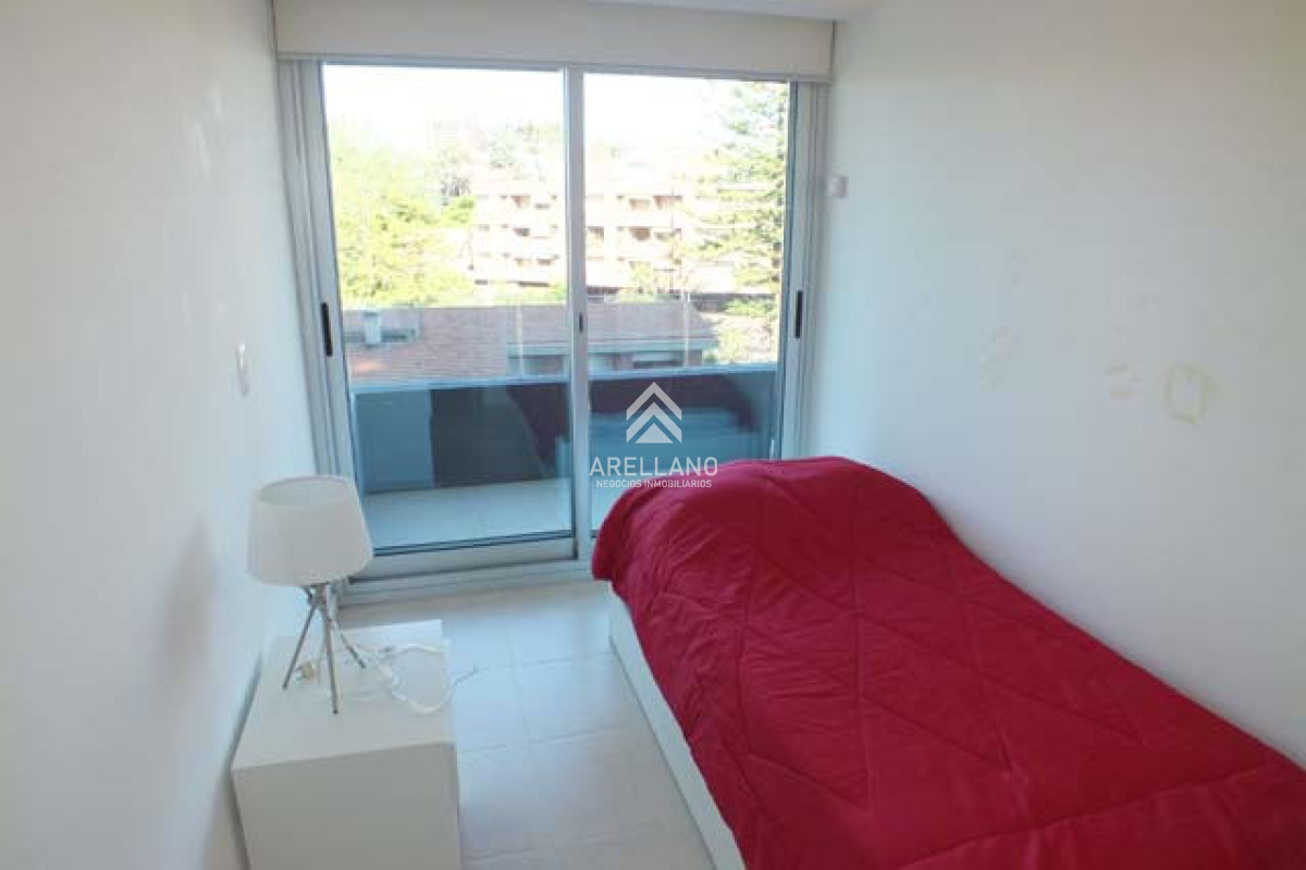 Apartamento ID.4504 - Venta apartamento 3 dormitorios 