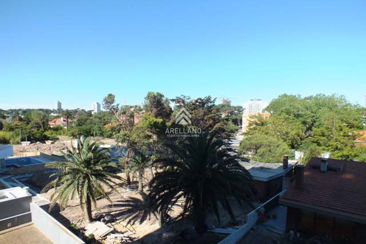 Apartamento ID.4504 - Venta apartamento 3 dormitorios 