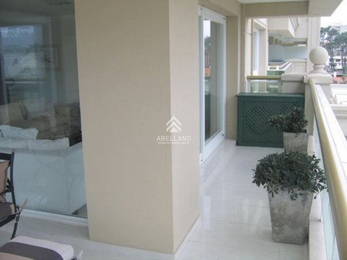 Apartamento ID.5938 - Venta apartamento 3 dormitorios 
