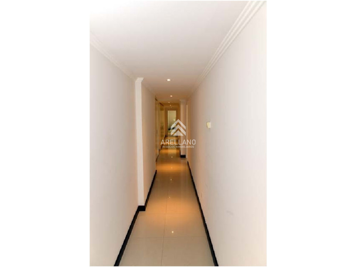 Apartamento ID.3856 - Venta apartamento 3 dormitorios y dependencia Playa Brava 