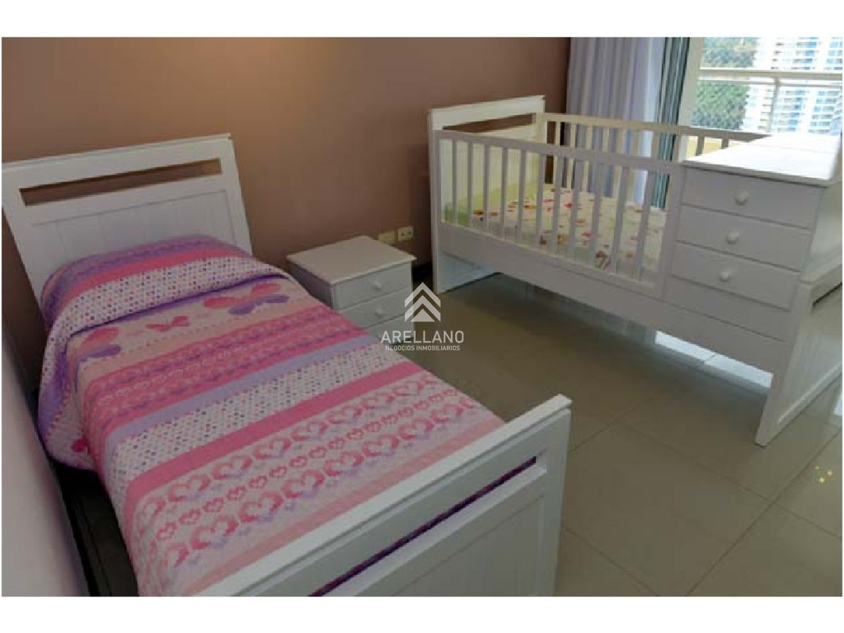 Apartamento ID.3856 - Venta apartamento 3 dormitorios y dependencia Playa Brava 