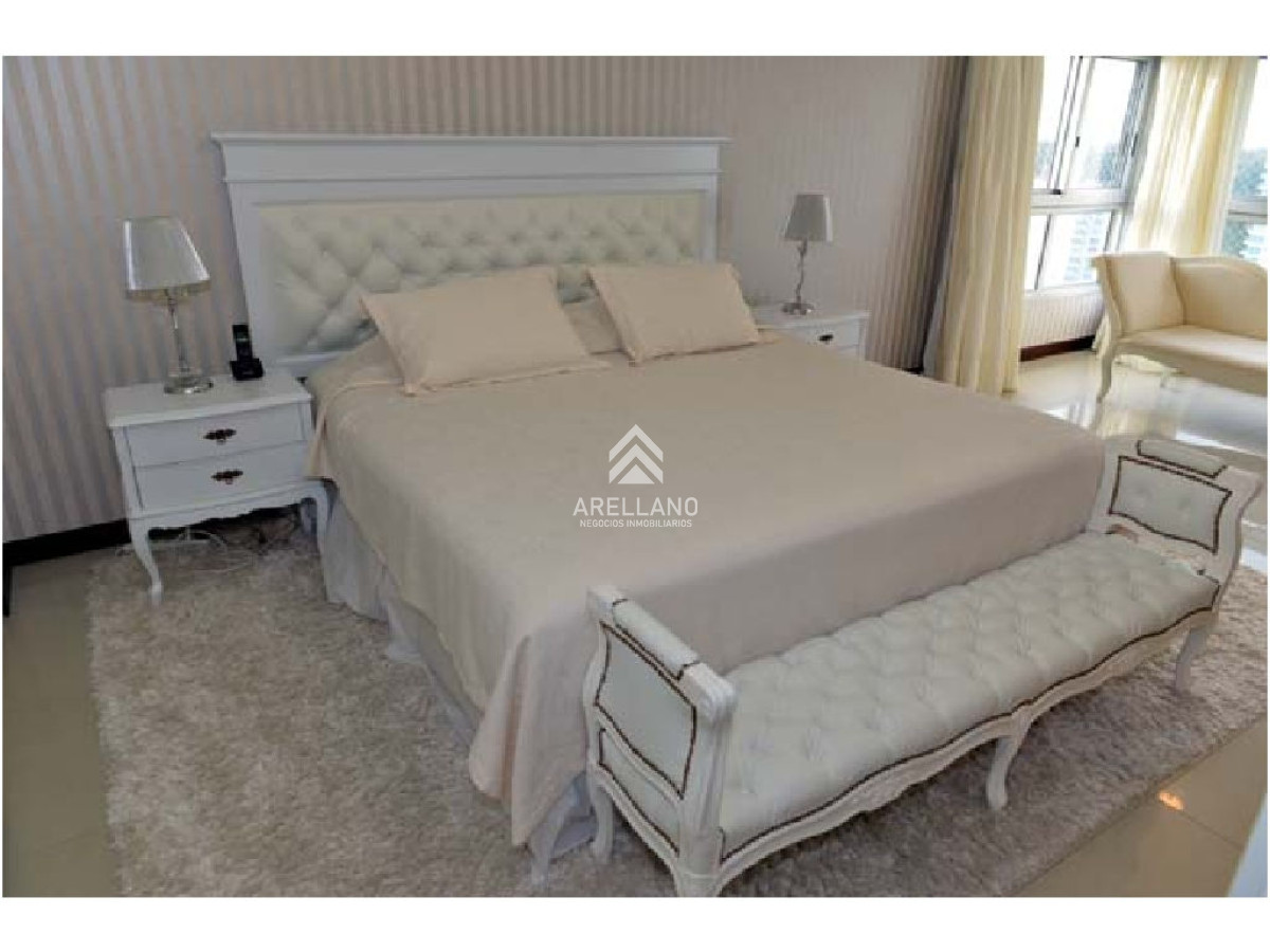 Apartamento ID.3856 - Venta apartamento 3 dormitorios y dependencia Playa Brava 