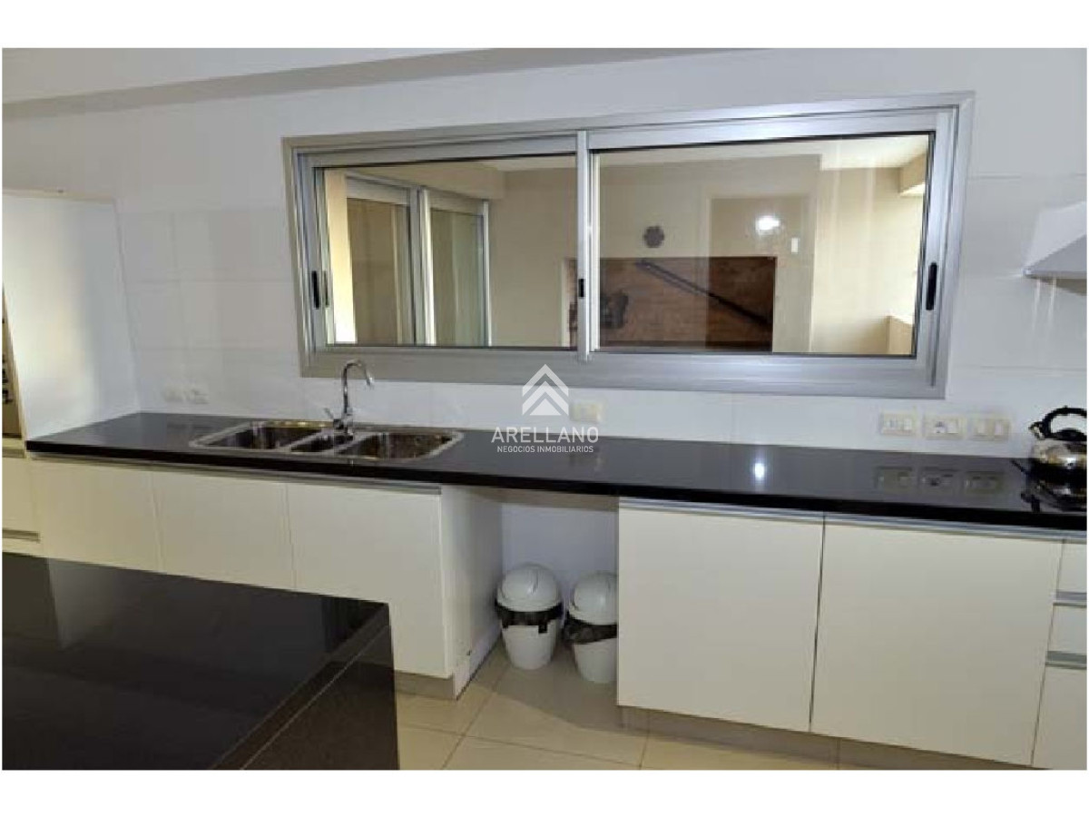 Apartamento ID.3856 - Venta apartamento 3 dormitorios y dependencia Playa Brava 