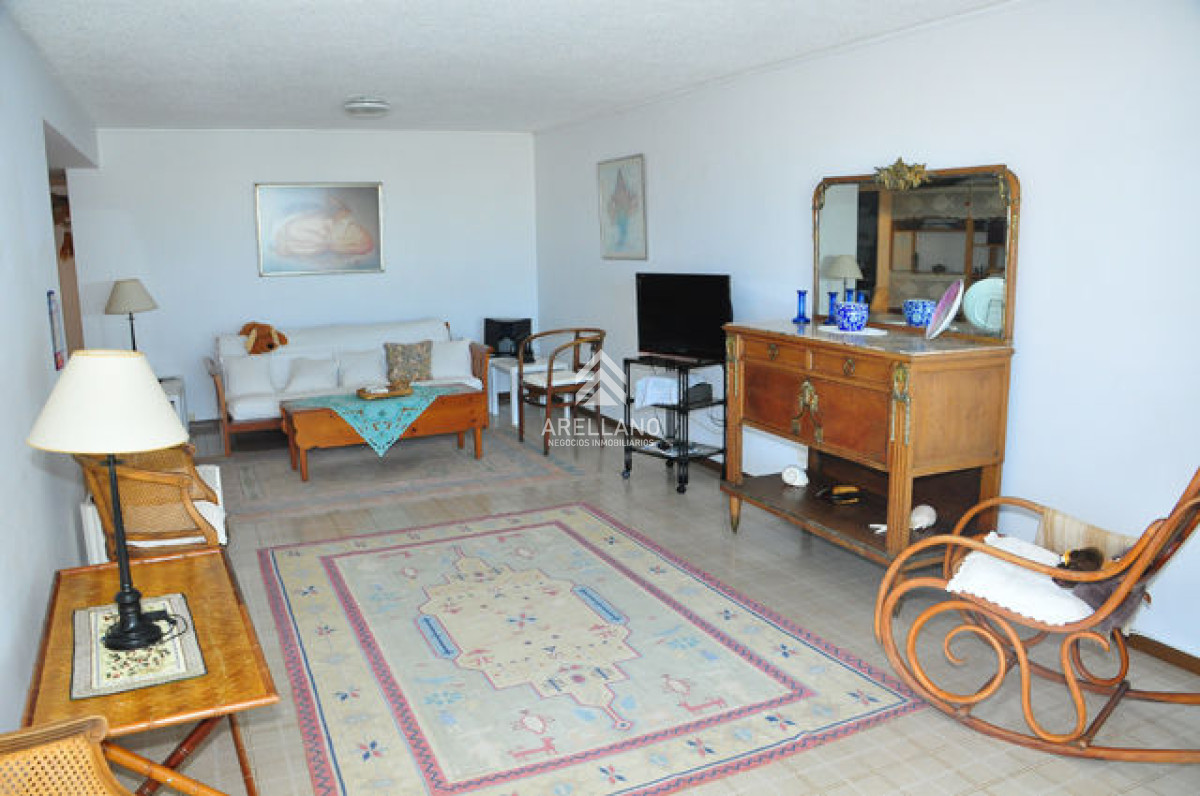 Apartamento ID.5774 - Venta apartamento 2 dormitorios  