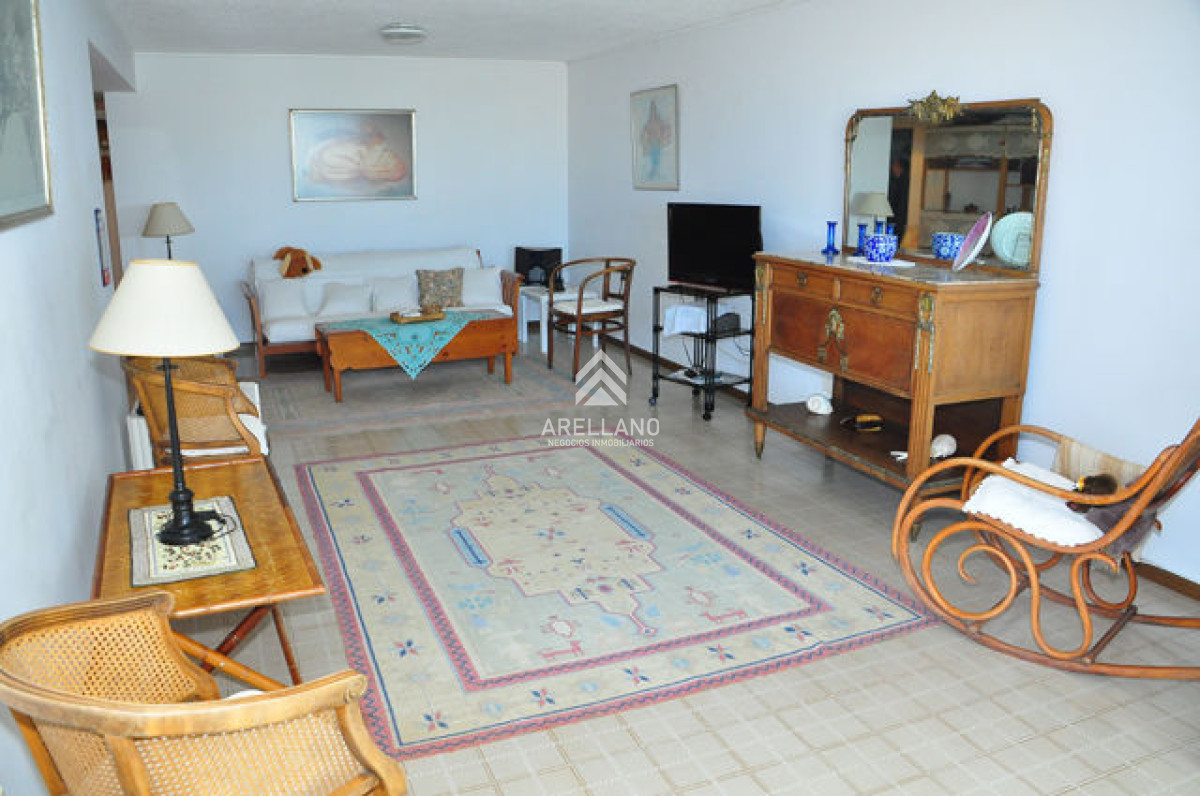 Apartamento ID.5774 - Venta apartamento 2 dormitorios  