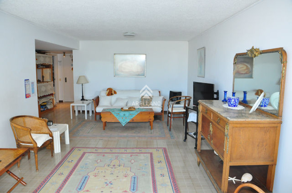 Apartamento ID.5774 - Venta apartamento 2 dormitorios  