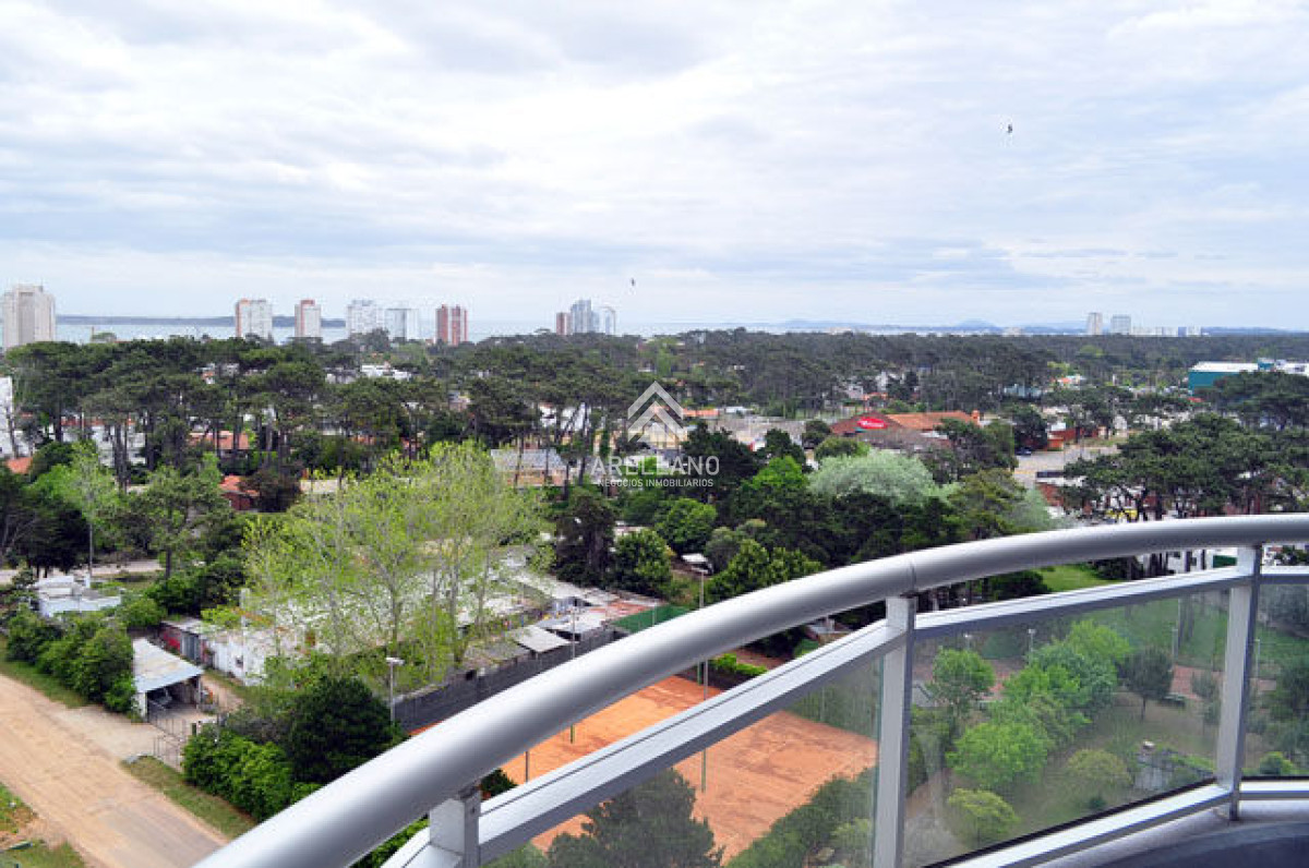 Apartamento ID.4893 - Roosevelt, Punta del Este Piso alto con Vista al Mar 
