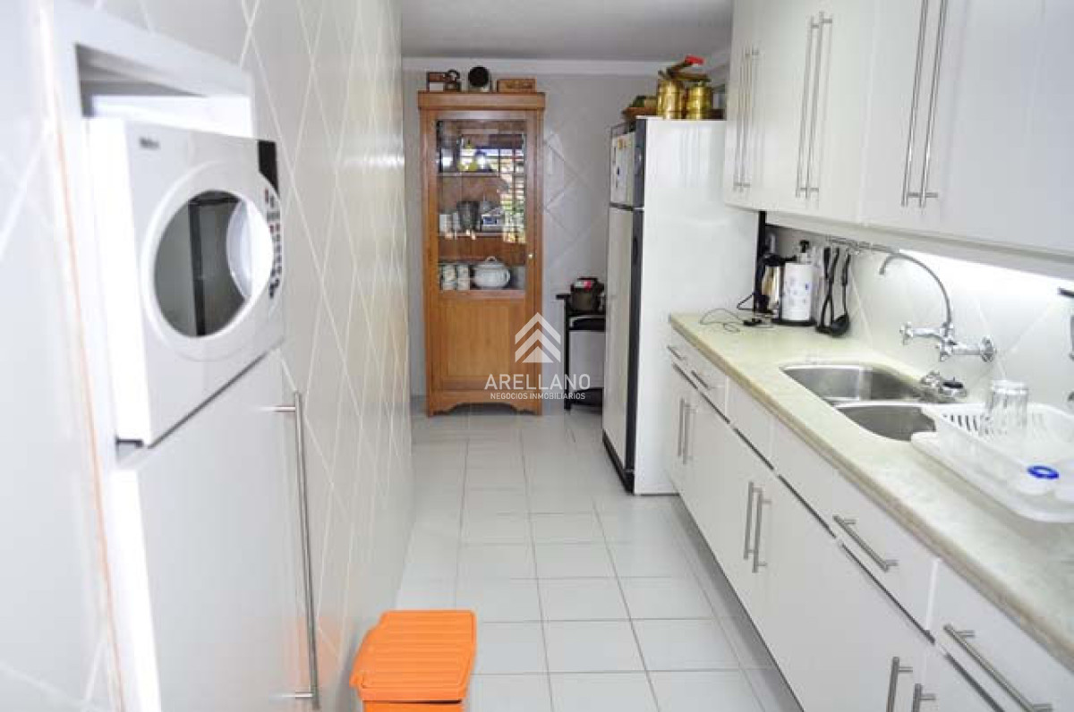 Apartamento ID.4452 - Venta apartamento 3 dormitorios 