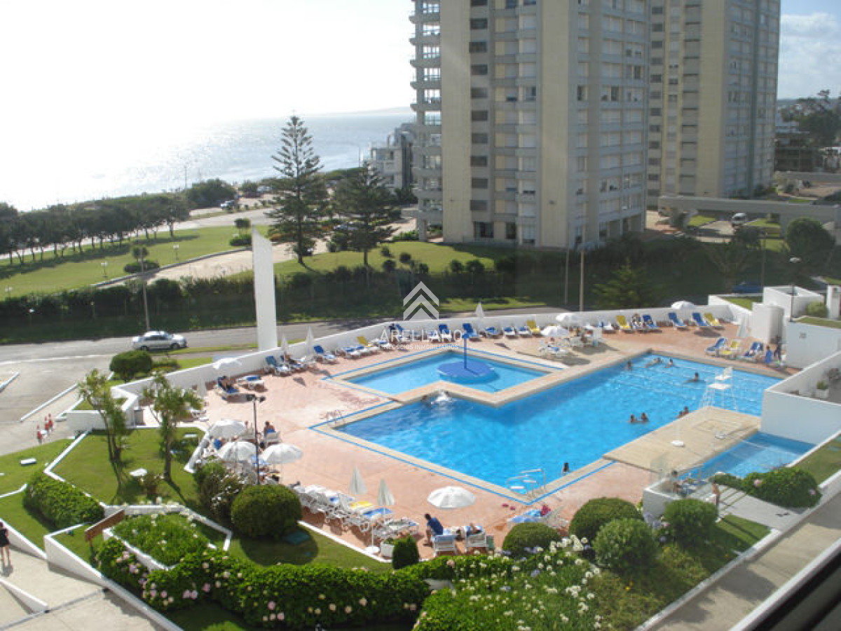 Apartamento ID.4452 - Venta apartamento 3 dormitorios 