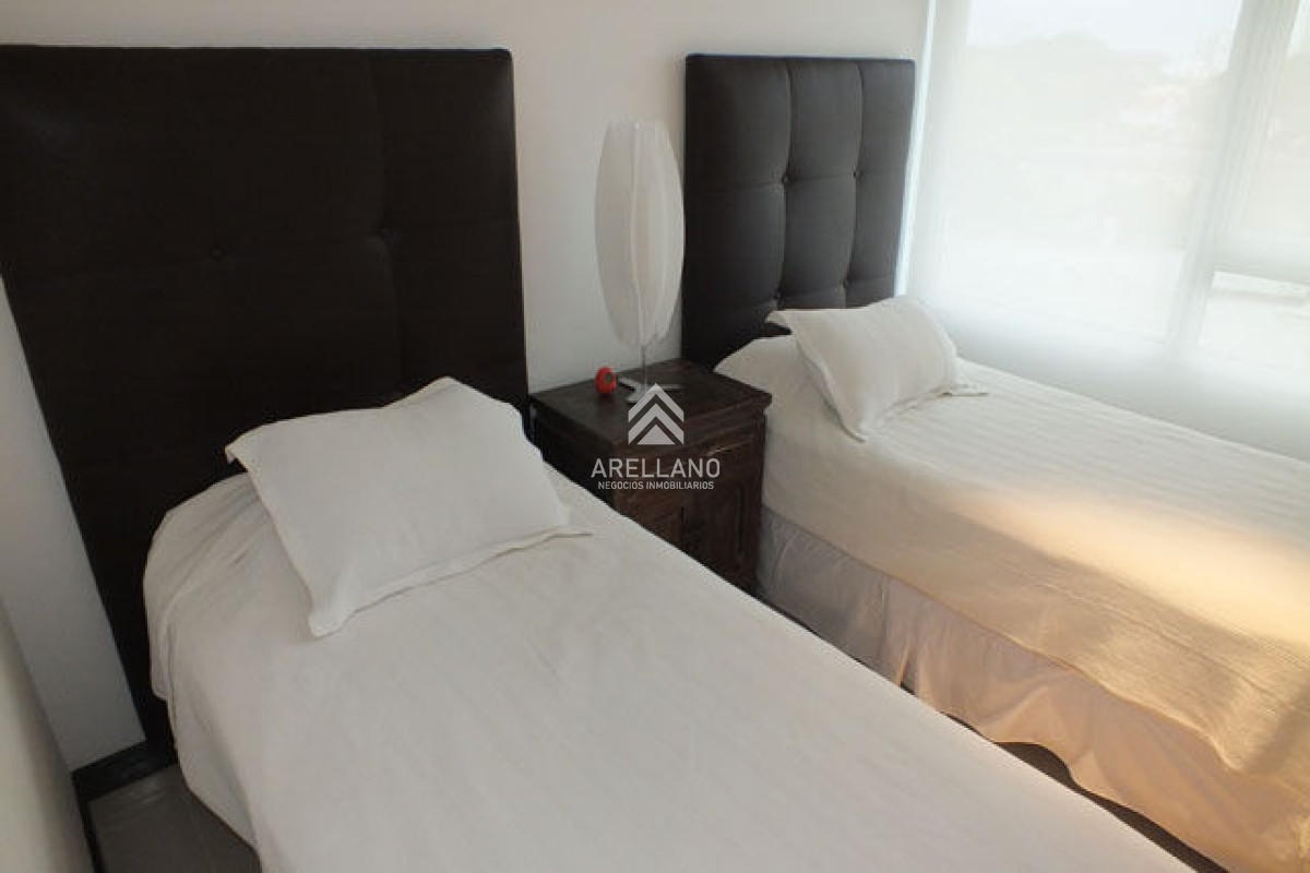 Apartamento ID.5059 - Apartamento en Mansa, 2 dormitorios  con parrillero