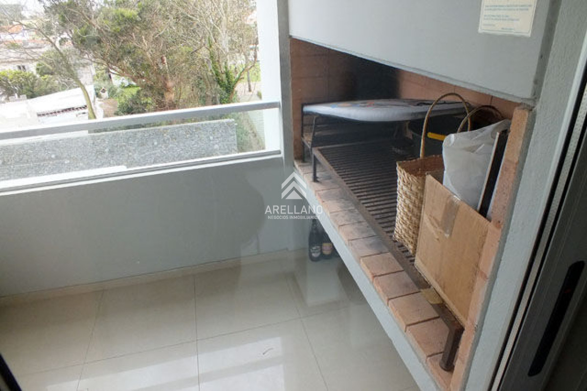 Apartamento ID.5059 - Apartamento en Mansa, 2 dormitorios  con parrillero