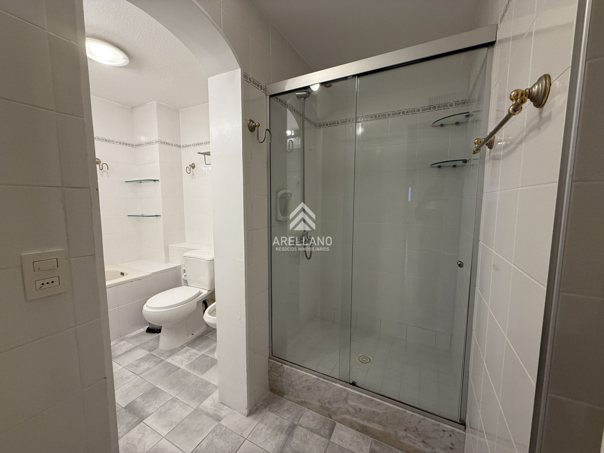 Apartamento ID.5562 - Alquiler Temporal  Lincoln Center Punta del Este