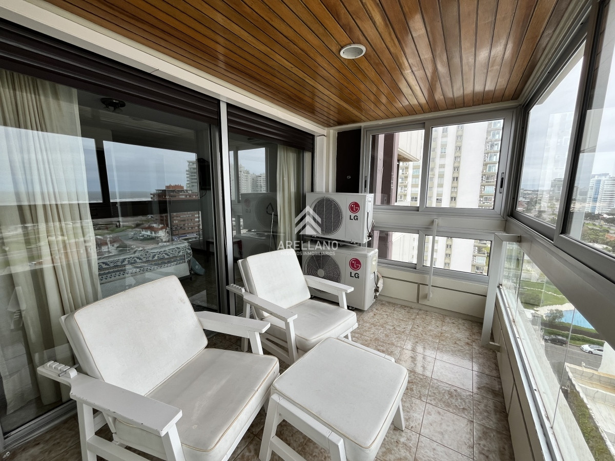 Apartamento ID.4494 - Venta apartamento 3 dormitorios 