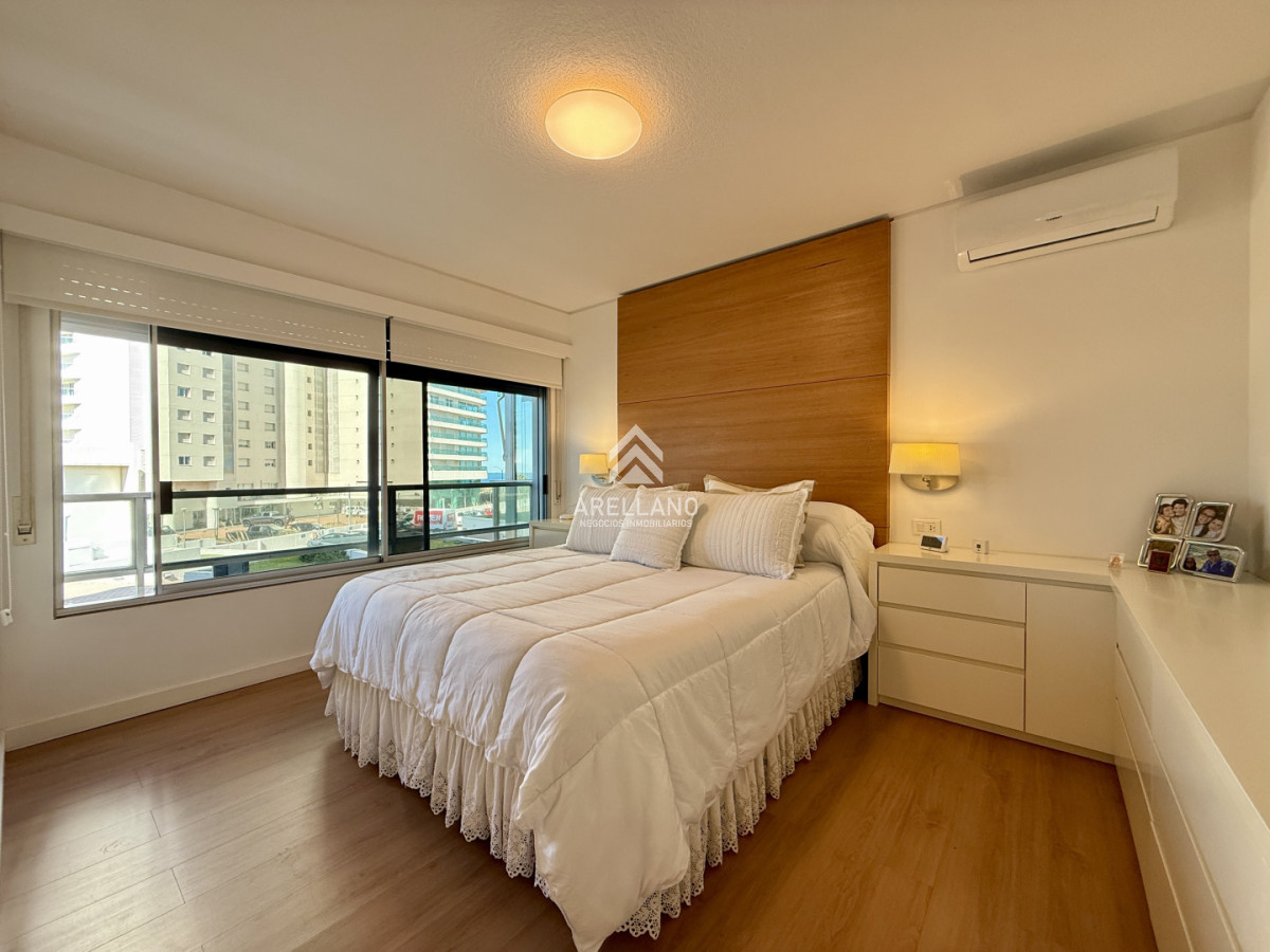 Apartamento ID.6284 - Venta apartamento 3 dormitorios y dependencia de servicio 