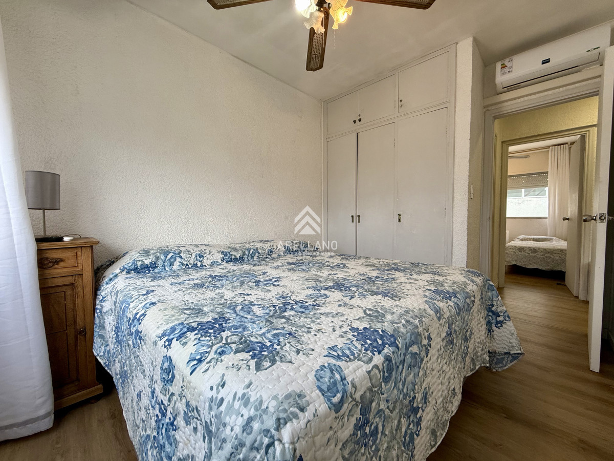 Apartamento ID.5604 - Venta Apartamento en Edificio Mansamar - Primera Línea al Mar