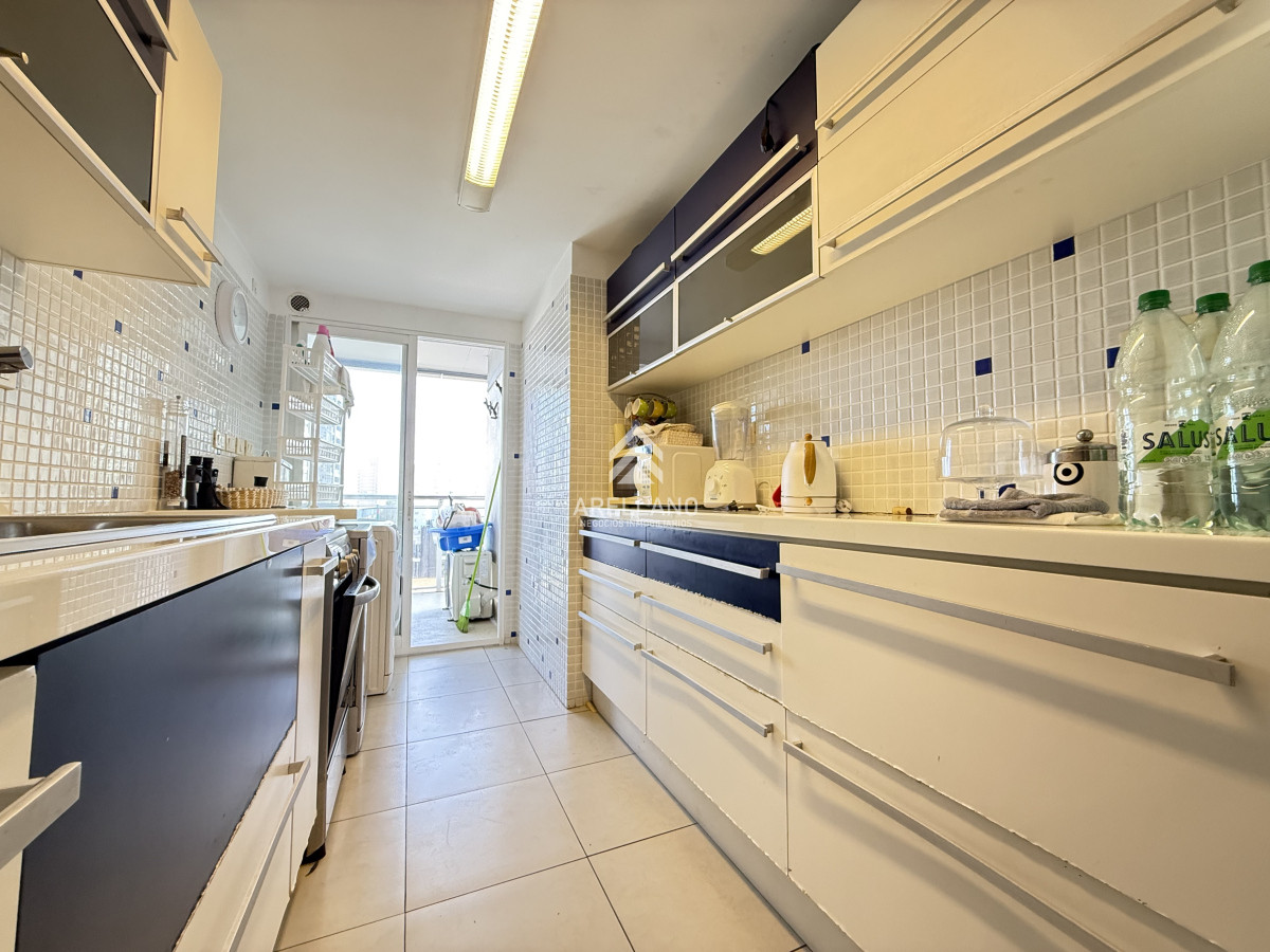 Apartamento ID.5176 - Apartamento en venta – Torre Manhattan, Punta del Este