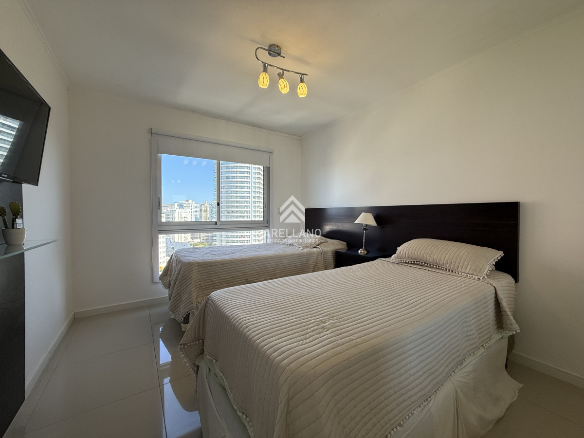 Apartamento ID.5082 - HERMOSO DECORADO CON SERVICIOS VISTA MAR 