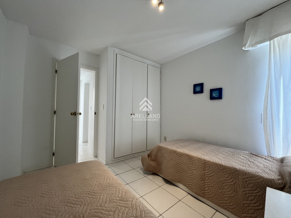 Apartamento ID.4084 - Venta apartamento 2 dormitorios y dependencia Playa Brava 