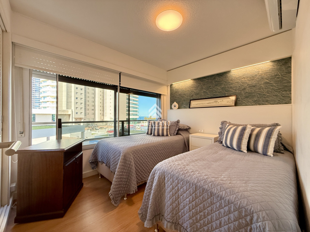 Apartamento ID.6284 - Venta apartamento 3 dormitorios y dependencia de servicio 