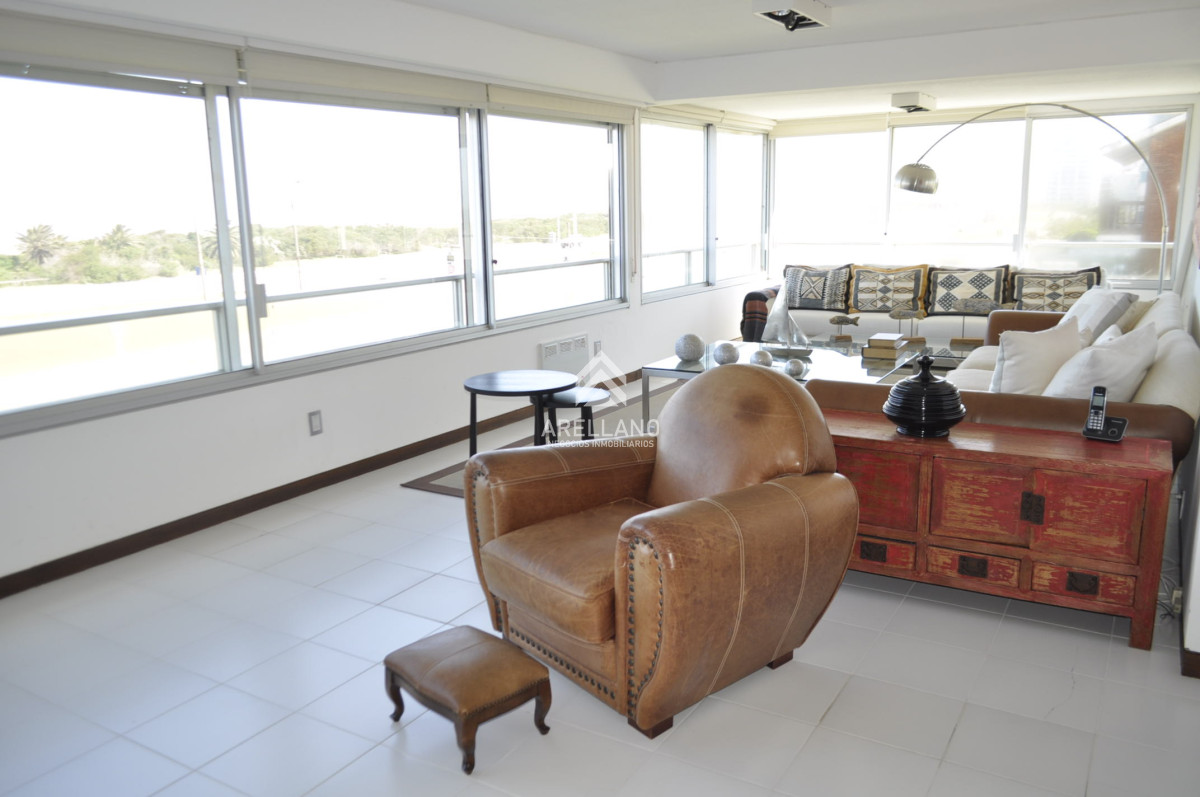 Apartamento ID.1942 - Venta apartamento 3 dormitorios 