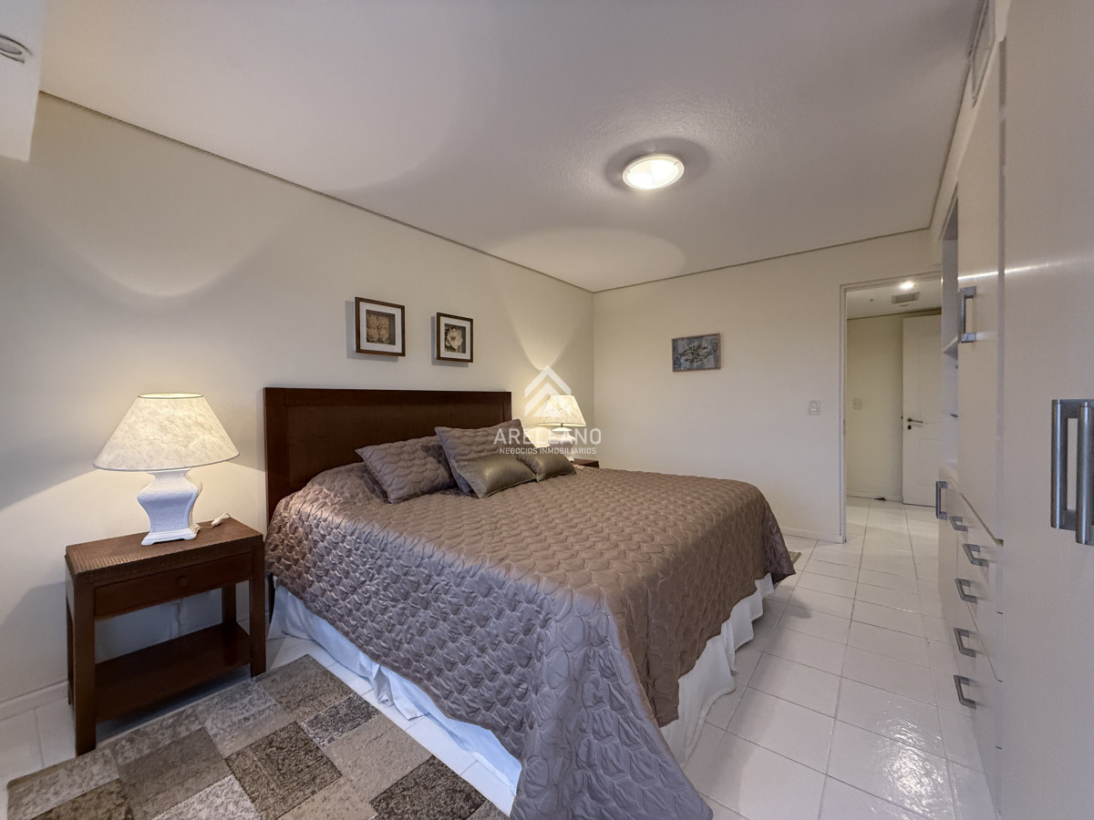 Apartamento ID.5562 - Alquiler Temporal  Lincoln Center Punta del Este