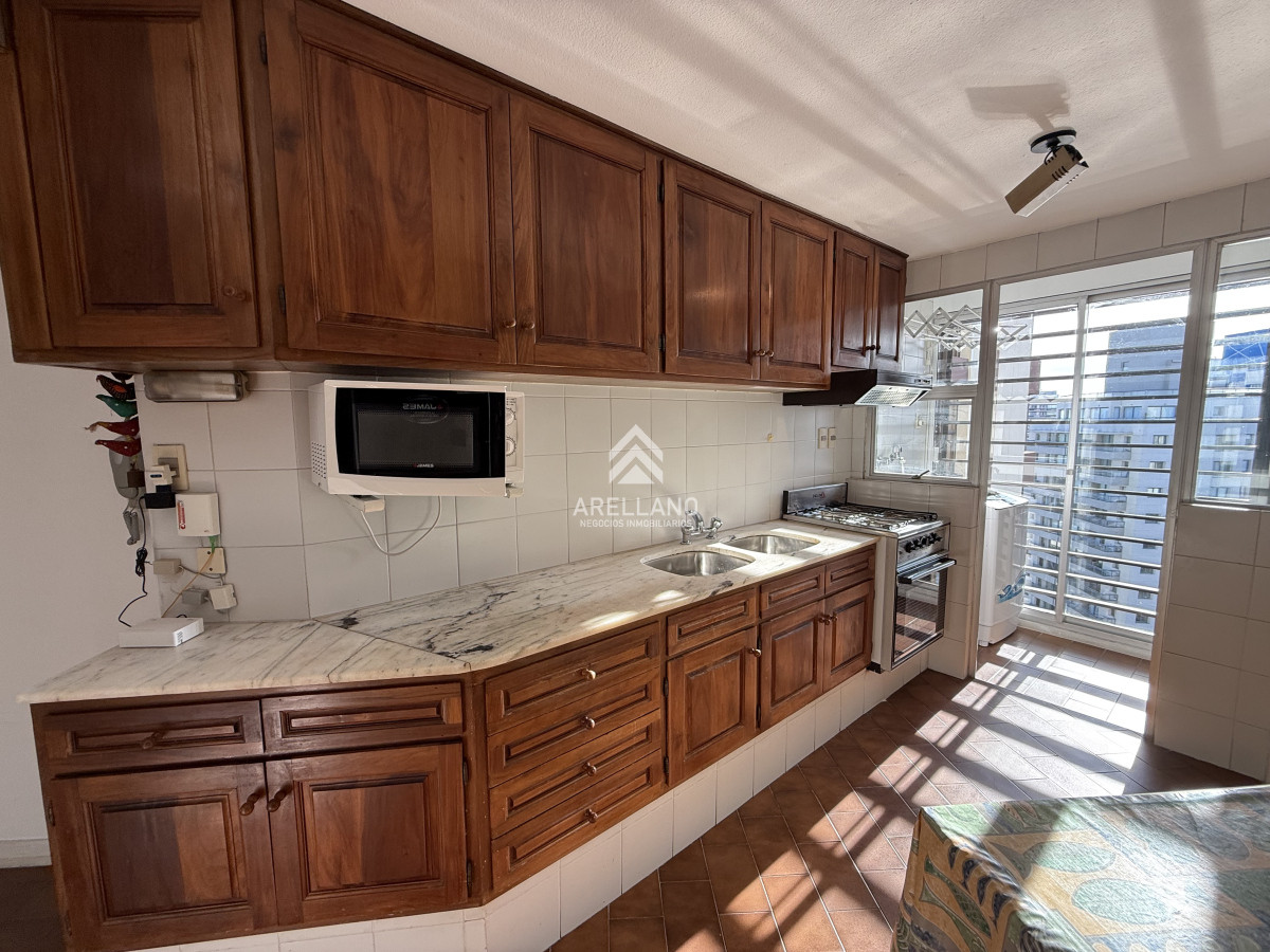 Apartamento ID.4960 - 2 dormitorios y servicio vista al mar APARTAMENTO EN LA BRAVA